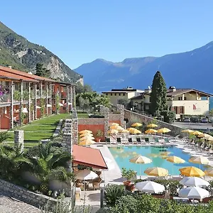 3* Aparthotel Borgo Dei Limoni - Con Garage
