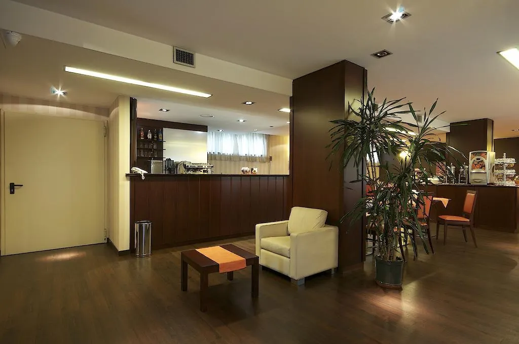 Hotel 2C Legnano 3*,