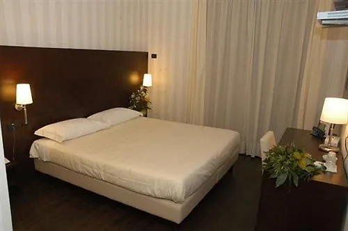 Hotel 2C Legnano 3*,  Italy